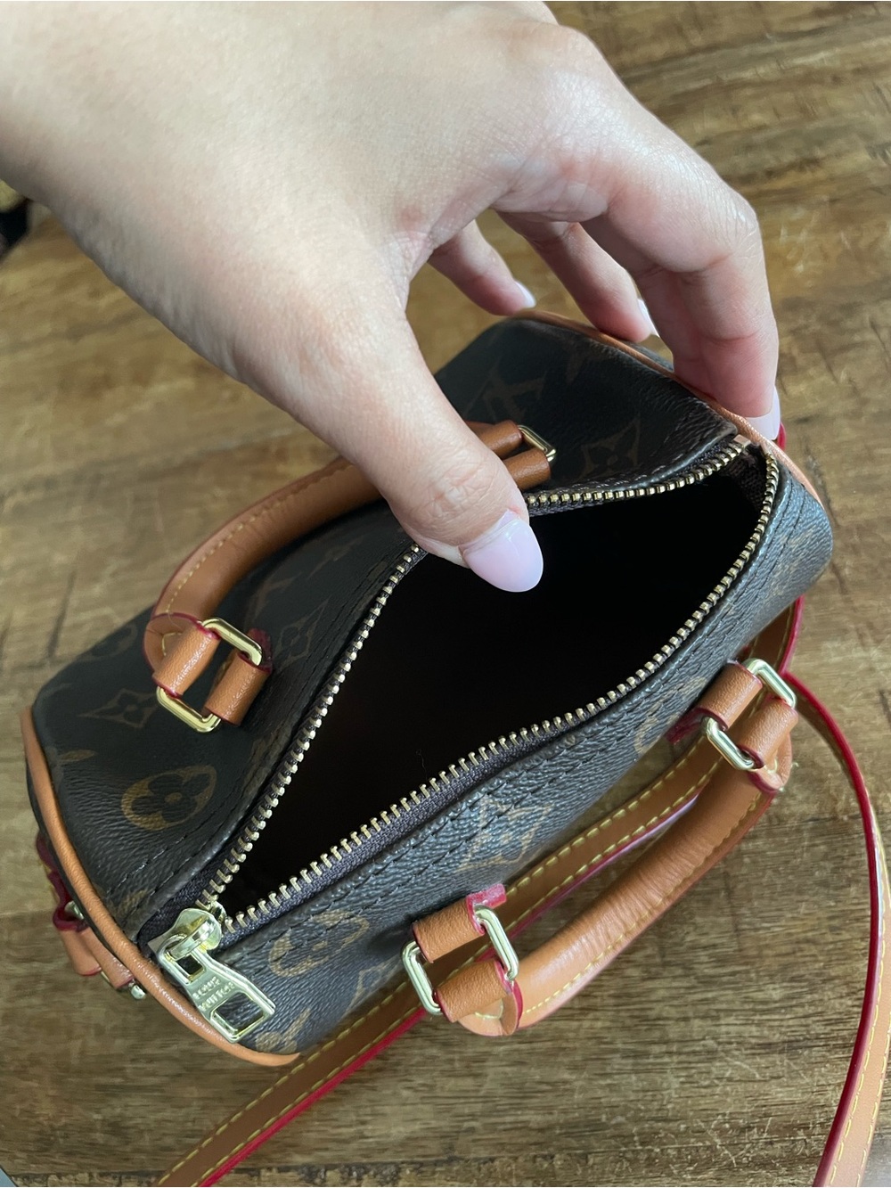 LOUIS VUITTON Monogram Speedy Nano - Picture 8 of 11
